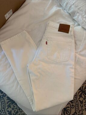 Levi's White Denim Jeans with Brown Leather Patch